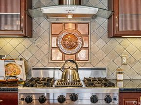 1727 Ulloa Street, San Francisco CA 94116