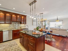 1727 Ulloa Street, San Francisco CA 94116