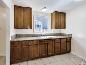 9314 Holly Street, Oakland CA 94603