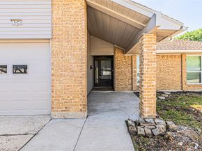 454  Brookview Drive , Garland Texas 75043