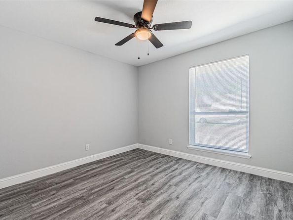 454  Brookview Drive , Garland Texas 75043