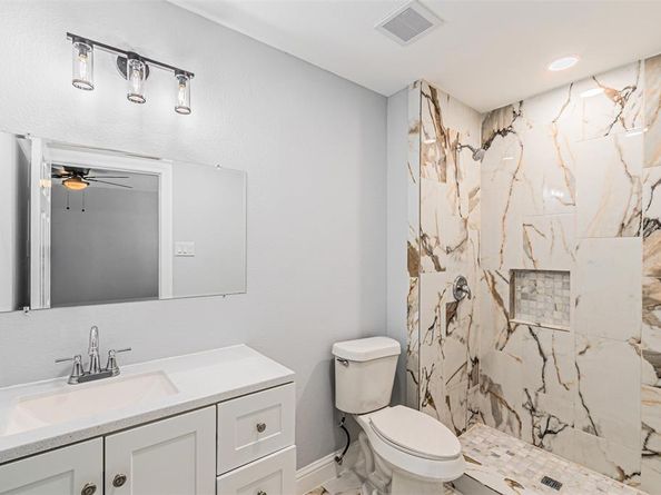 454  Brookview Drive , Garland Texas 75043