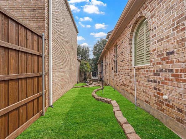 5542  Braemar Drive , Frisco Texas 75034