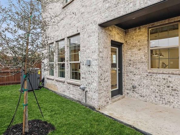 660  Sandiford Court , Mansfield Texas 76063