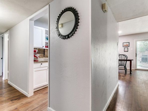 2028  Victoria Road , Carrollton Texas 75007