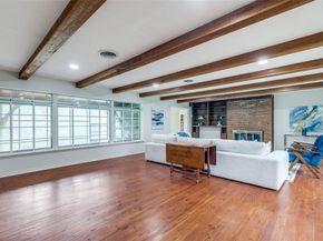 1901  Bluebird Avenue , Fort Worth Texas 76111
