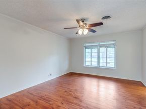 1901  Bluebird Avenue , Fort Worth Texas 76111
