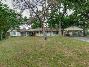 1901  Bluebird Avenue , Fort Worth Texas 76111