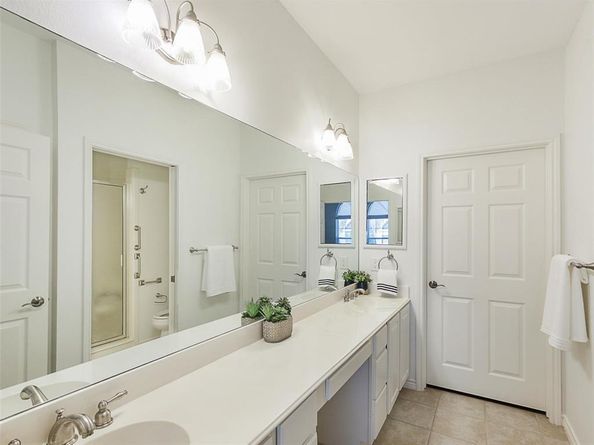 2601  Marsh Lane  124, Plano Texas 75093