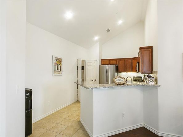 2601  Marsh Lane  124, Plano Texas 75093