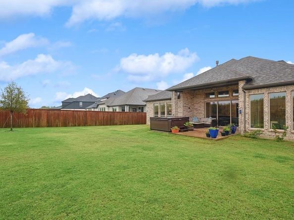2193  Cloverfern Way , Haslet Texas 76052