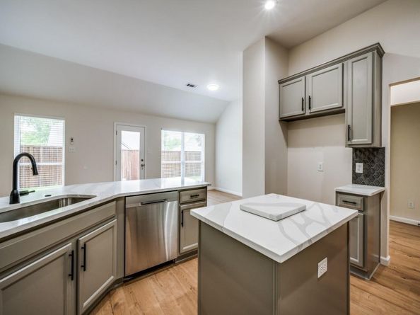 1711  Caladium Drive , Corinth Texas 76210