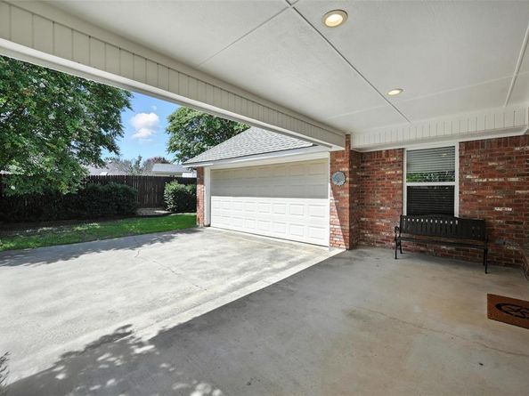 7605  Ramble Wood Trail , Fort Worth Texas 76132