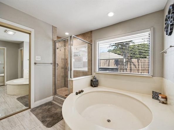 4609  Brentgate Drive , Arlington Texas 76017