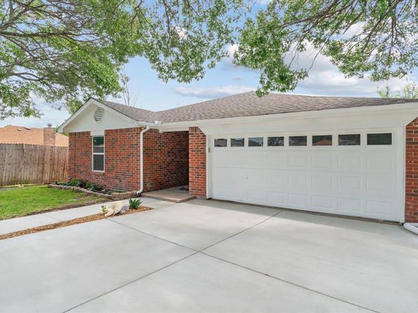 10105  Lone Eagle Drive , Fort Worth Texas 76108