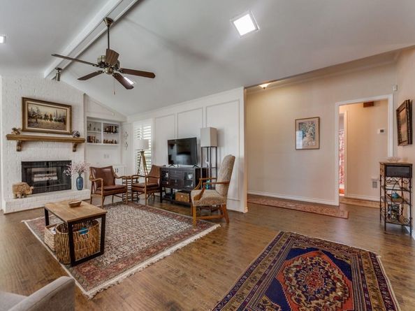 4020  Morman Lane , Addison Texas 75001