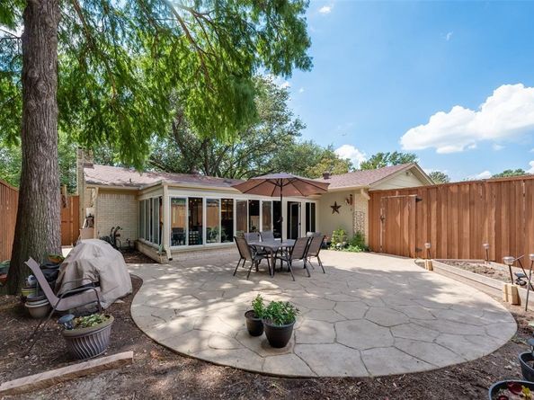 1417  Dogwood Trail , Lewisville Texas 75067