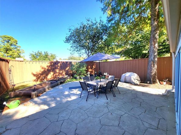 1417  Dogwood Trail , Lewisville Texas 75067