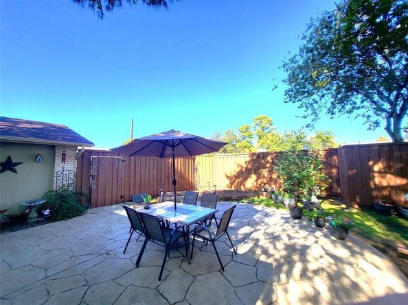 1417  Dogwood Trail , Lewisville Texas 75067