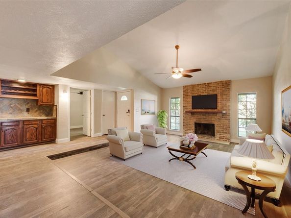 1217  Gannon Drive , Plano Texas 75025