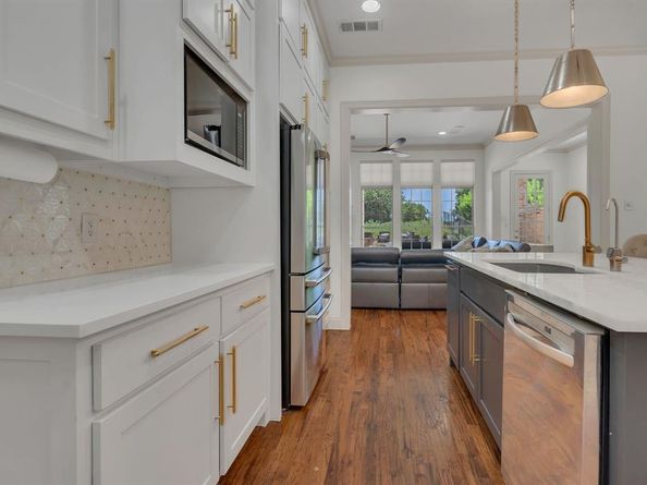 9101  Cypress Creek Road , Lantana Texas 76226