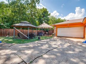 6415  Autumn Woods Trail , Dallas Texas 75232