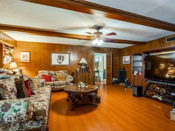 6415  Autumn Woods Trail , Dallas Texas 75232