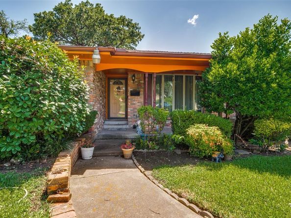 6415  Autumn Woods Trail , Dallas Texas 75232