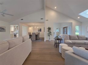 233  Woodcrest Drive , Richardson Texas 75080