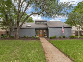 233  Woodcrest Drive , Richardson Texas 75080