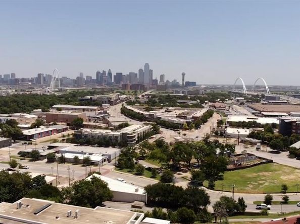 1916  Wickmere Mews , Dallas Texas 75208
