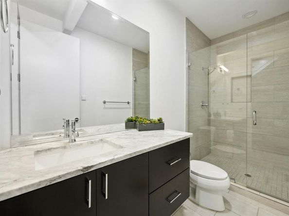 1916  Wickmere Mews , Dallas Texas 75208