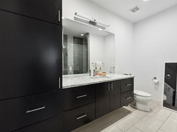 1916  Wickmere Mews , Dallas Texas 75208