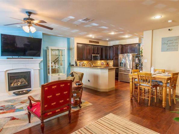 4237  Riverview Drive , Carrollton Texas 75010