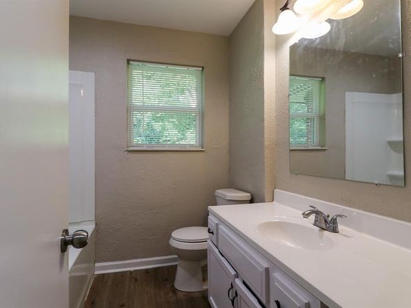 2420 E Kiest Boulevard , Dallas Texas 75216