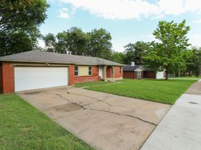 2420 E Kiest Boulevard , Dallas Texas 75216