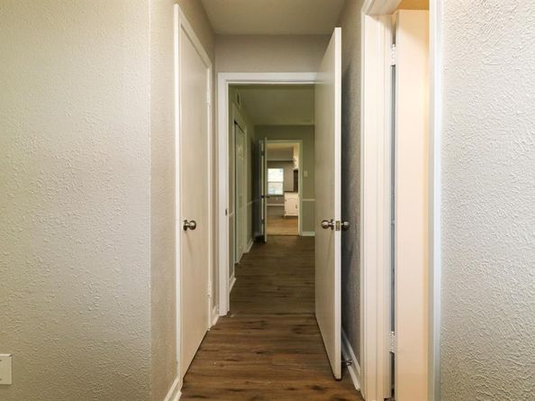 2420 E Kiest Boulevard , Dallas Texas 75216