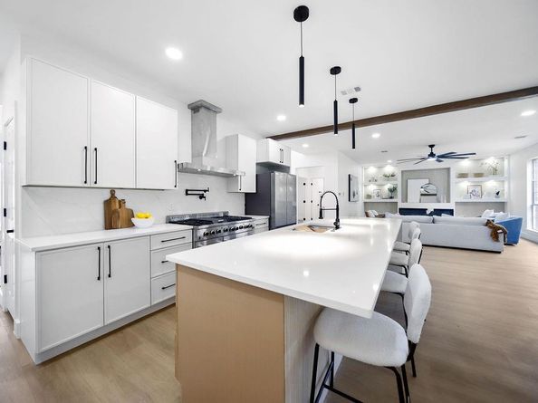 7505  Larchmont Drive , Dallas Texas 75252