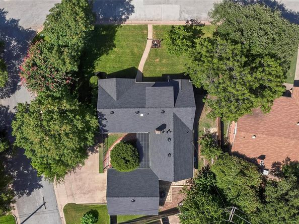 921  Blue Lake Drive , Fort Worth Texas 76103