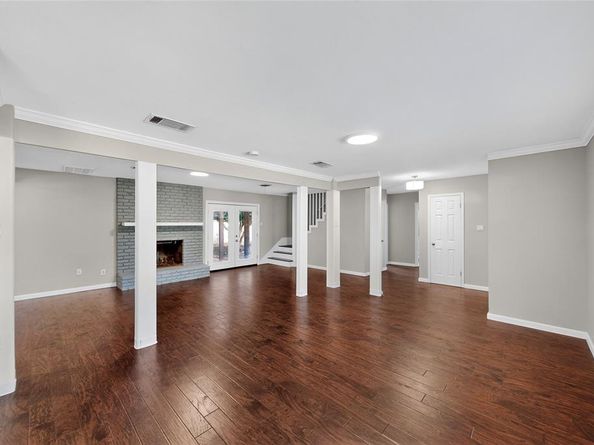 921  Blue Lake Drive , Fort Worth Texas 76103