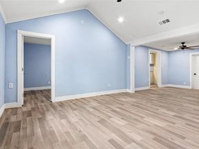 1206 S Edgefield Avenue , Dallas Texas 75208