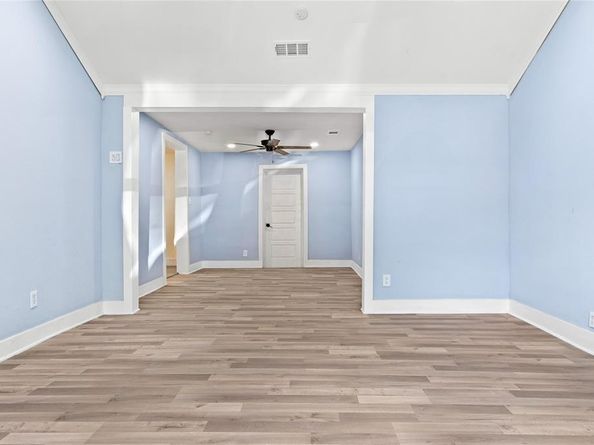 1206 S Edgefield Avenue , Dallas Texas 75208