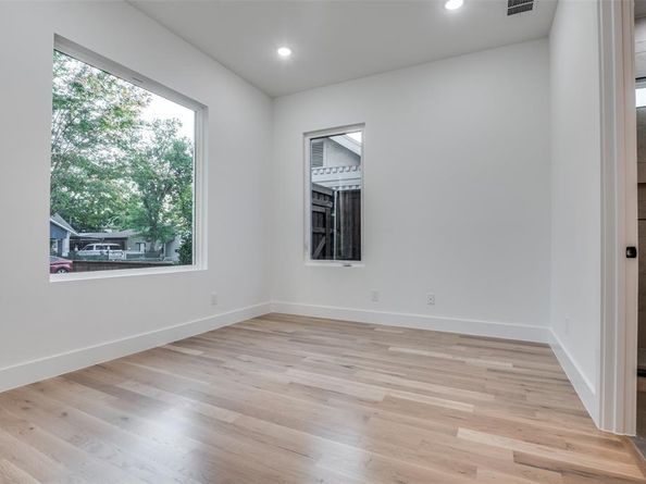514 S Glasgow Drive , Dallas Texas 75223