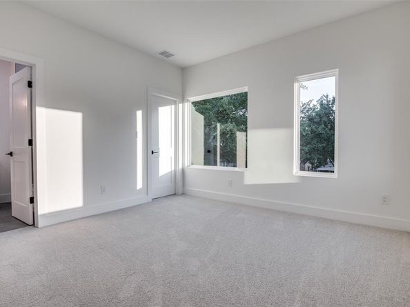 514 S Glasgow Drive , Dallas Texas 75223