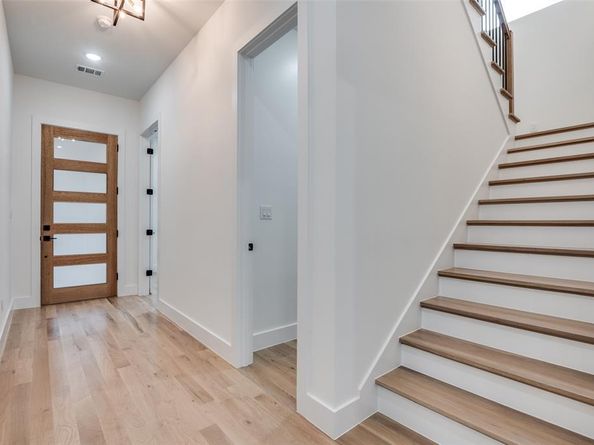 514 S Glasgow Drive , Dallas Texas 75223