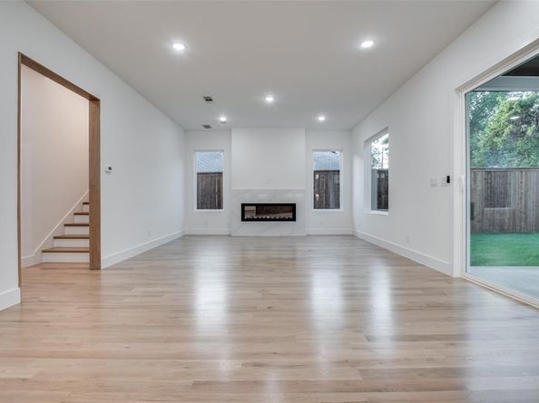 514 S Glasgow Drive , Dallas Texas 75223