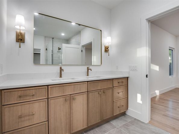 514 S Glasgow Drive , Dallas Texas 75223