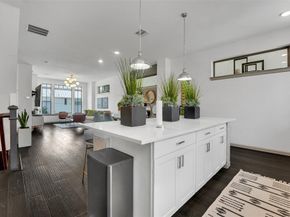 1014  Manacor Lane , Dallas Texas 75212