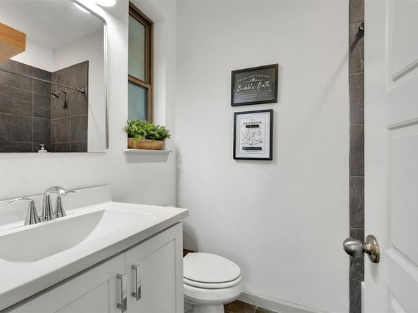1014  Manacor Lane , Dallas Texas 75212