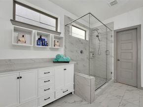 1014  Manacor Lane , Dallas Texas 75212